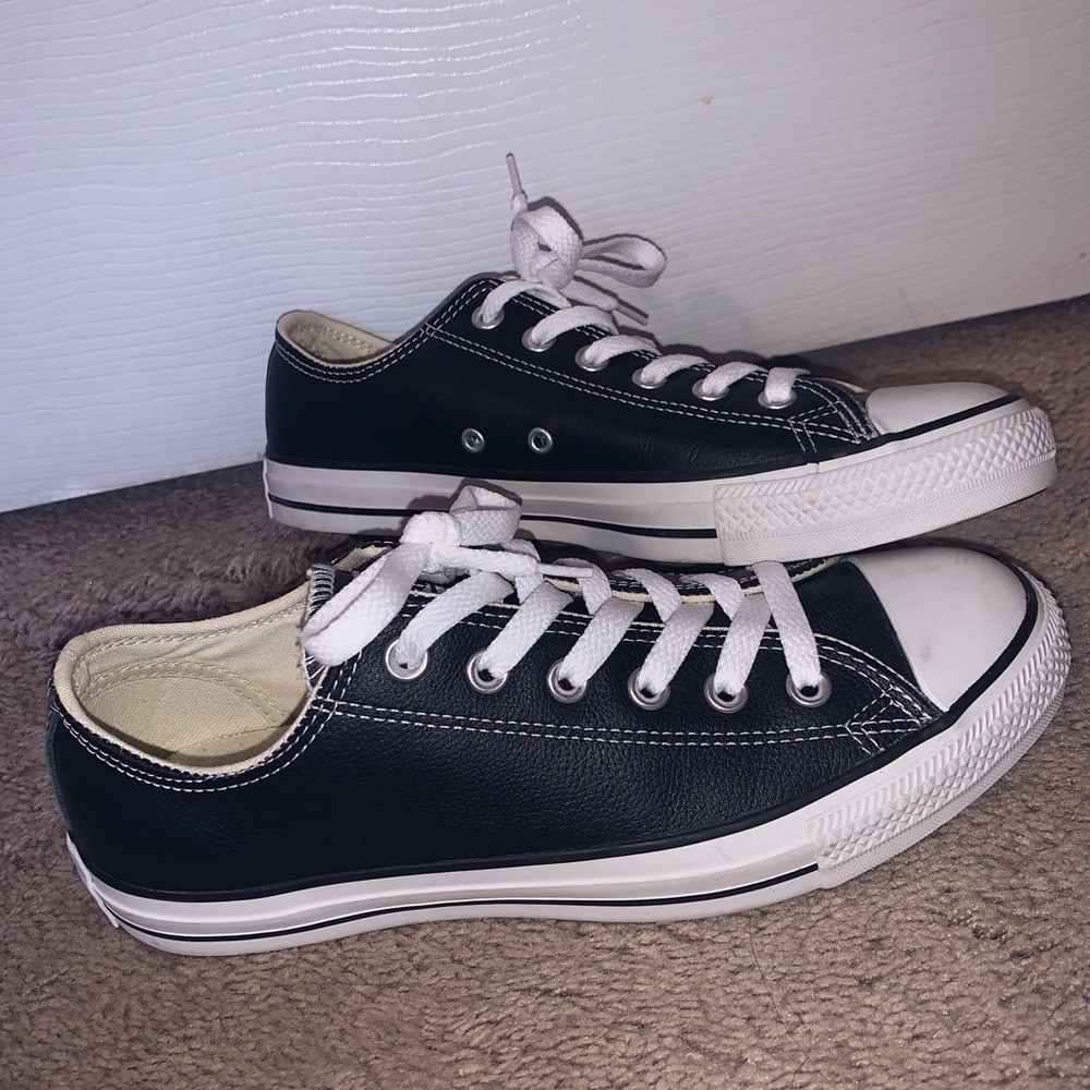 Chuck Taylor All Star Leather Low Top